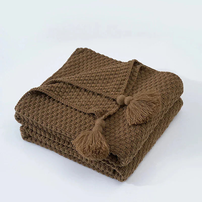 BowLift | Wool Blanket ArcticHaven | Scandinavian Design with Tassels & Balls | Warm & Stylish