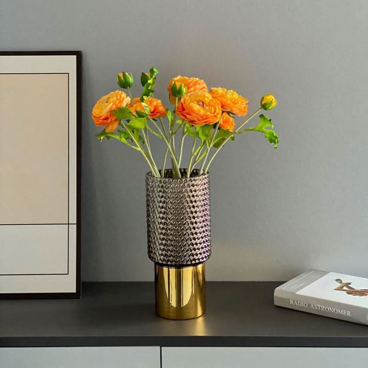 BowLift | LUNIKO – Minimalist Ceramic Vase for Modern Elegance