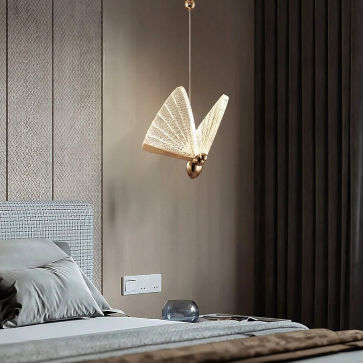 BowLift | FlareWing – Artistic Butterfly-Shaped LED Pendant Light