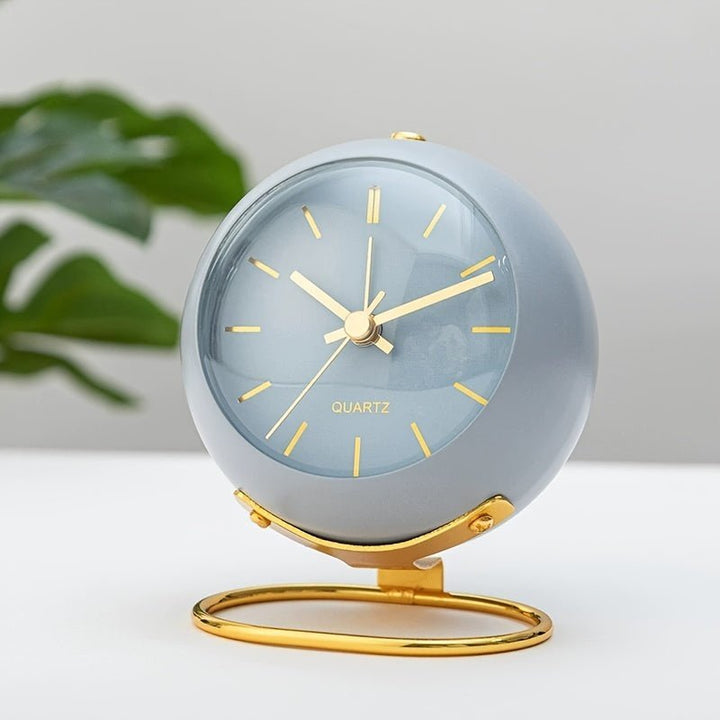 BowLift | Buzzley – Retro Analog Alarm Clock with Silent Movement