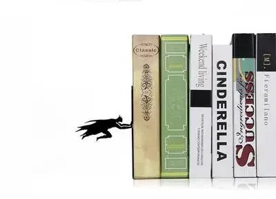 BowLift | HeroHold — Finally a shelf that holds your books heroically together and captivates every gaze!