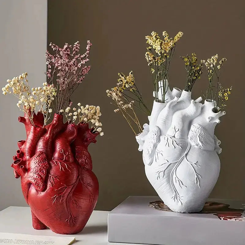 BowLift | Dorsø - Ceramic Heart Vase