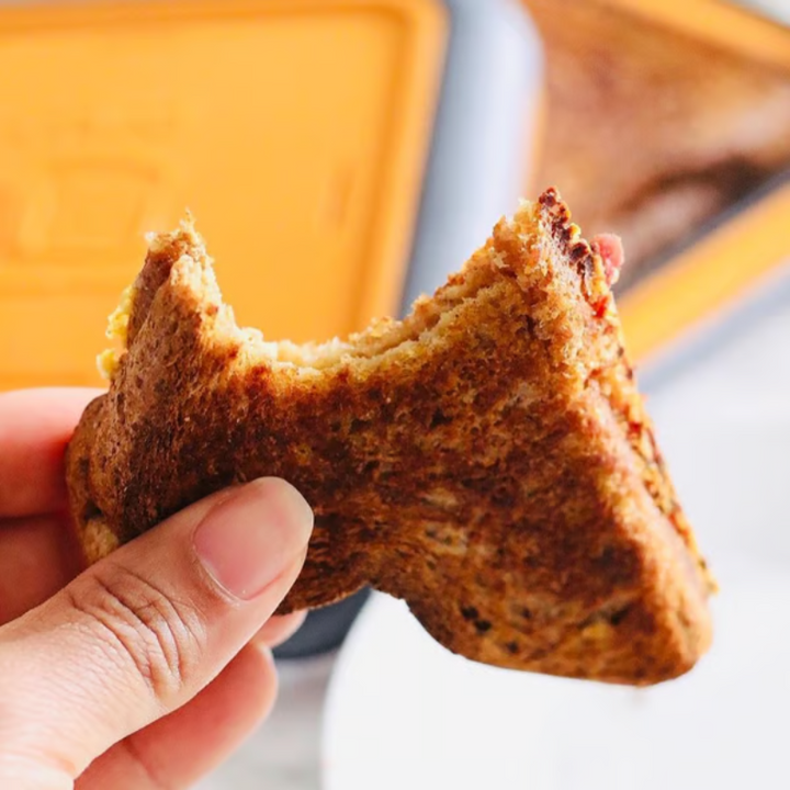 CrunchChef — Give any microwave the crispy grilling feel for irresistible snacks in minutes! | Bowlift