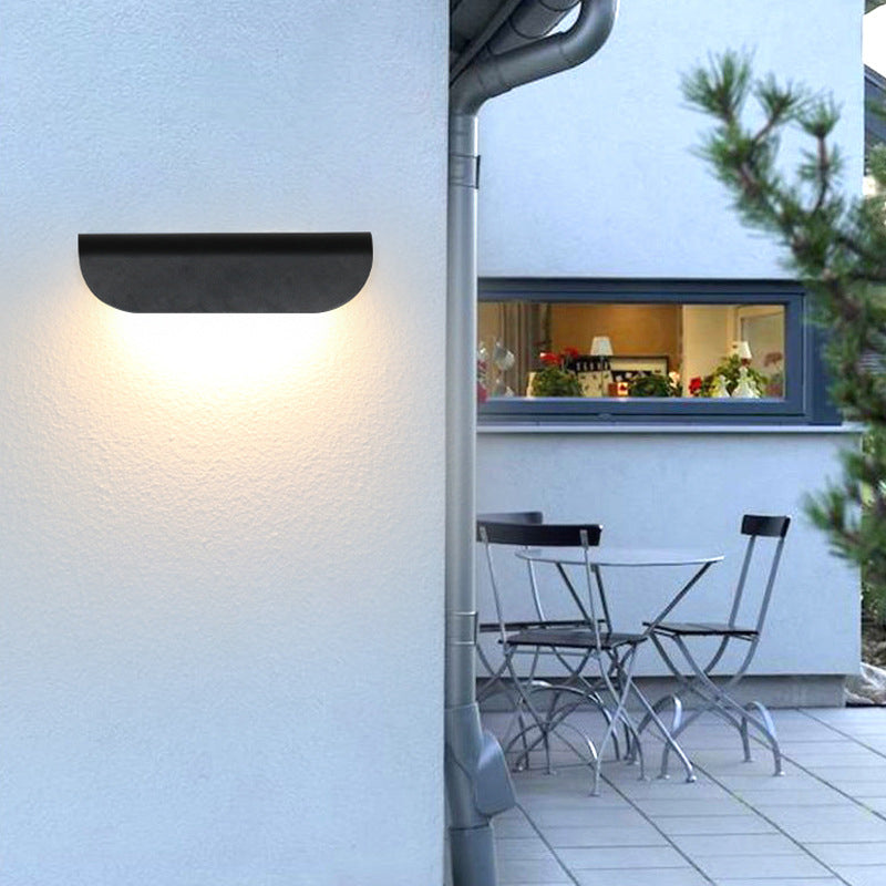 BowLift | Modern Waterproof Curved Outdoor Wall Lamp