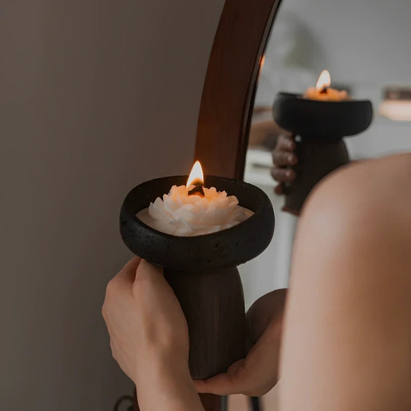 BowLift | MoltenStill Candle Holder