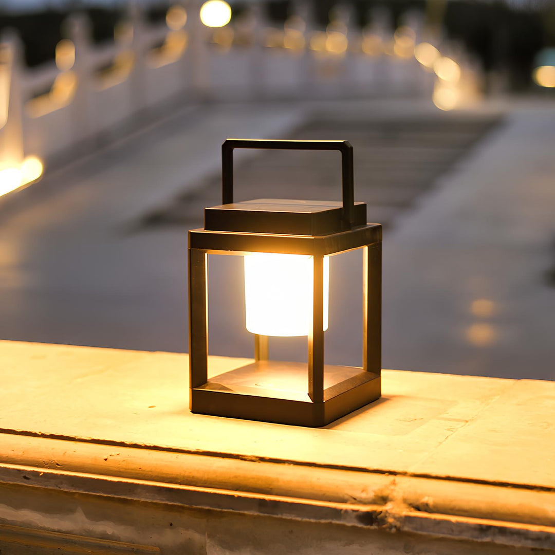 BowLift | Outdoor Solar Lantern