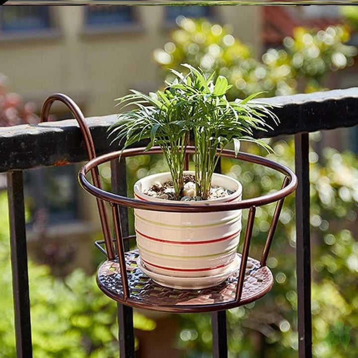 VerdaLift Plant Hanging Shelf — Finally rock-solid support for your balcony dreams | Bowlift