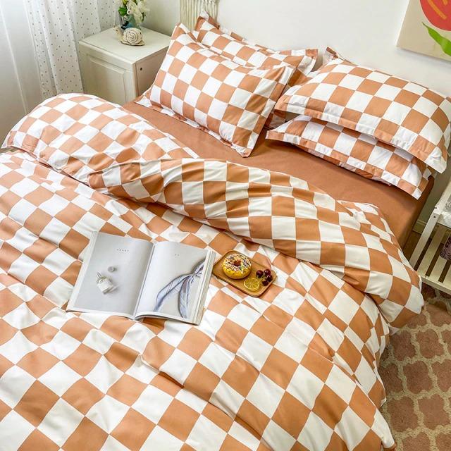 BowLift | Checked Bedding Set