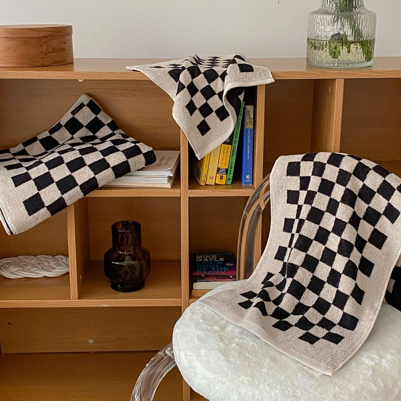 BowLift | Checkerboard Plus Towel Collection