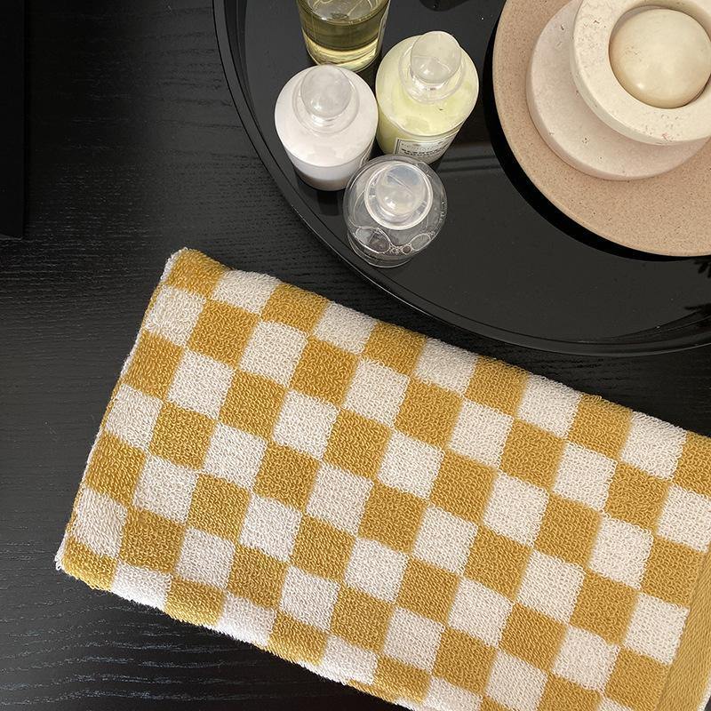 BowLift | Classic Checkerboard Towel Collection