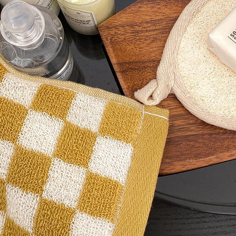 BowLift | Classic Checkerboard Towel Collection