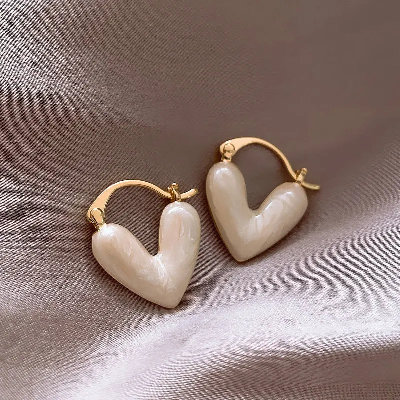 BowLift | Classy Enamel Heart Earrings