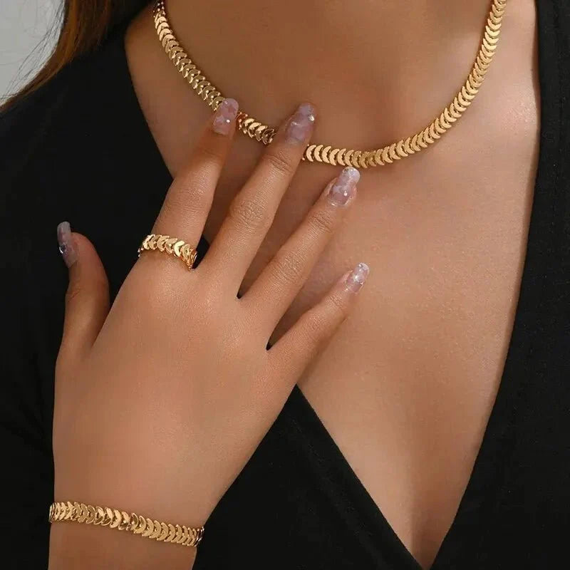 BowLift | Classy Fishbone Necklace, Bracelet, and Ring Set