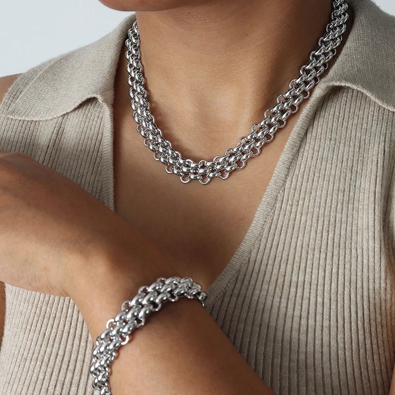 BowLift | Classy Rice Bead Necklace and Bracelet