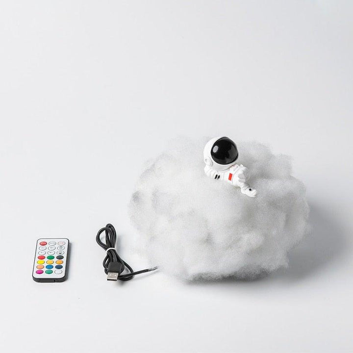 BowLift | Cloud Astronaut Lamp