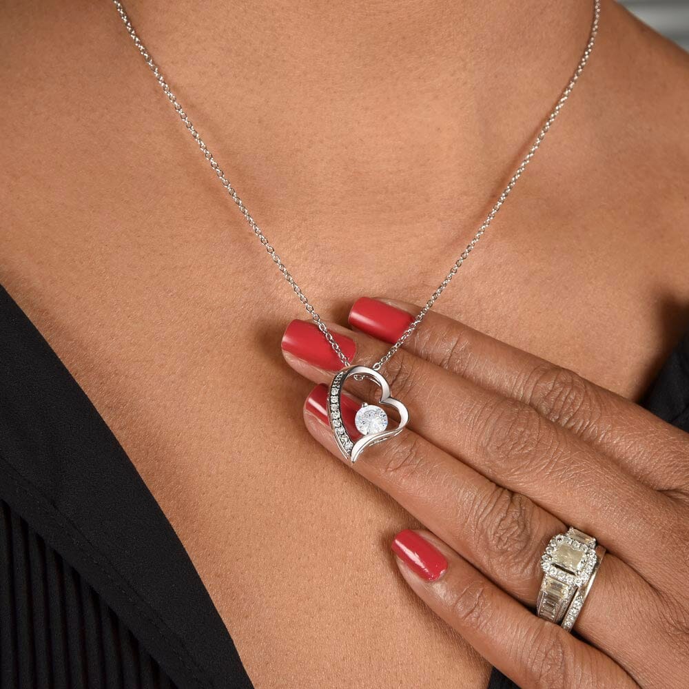 BowLift | Dainty Diamond Symbolic Love Heart Necklace