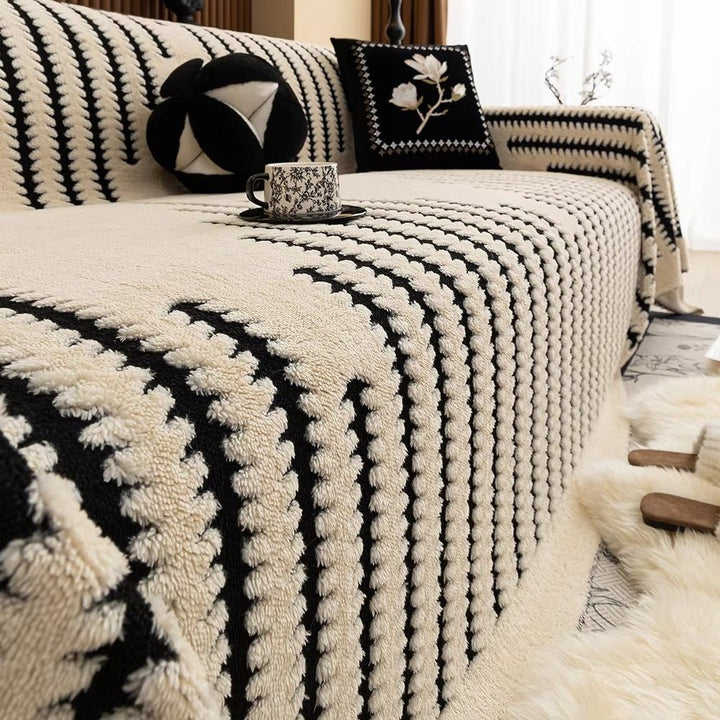 BowLift | CouchGuard – Plush sofa cover with non-slip backing