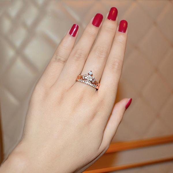 Rose Gold Round Cut Ring | Bowlift