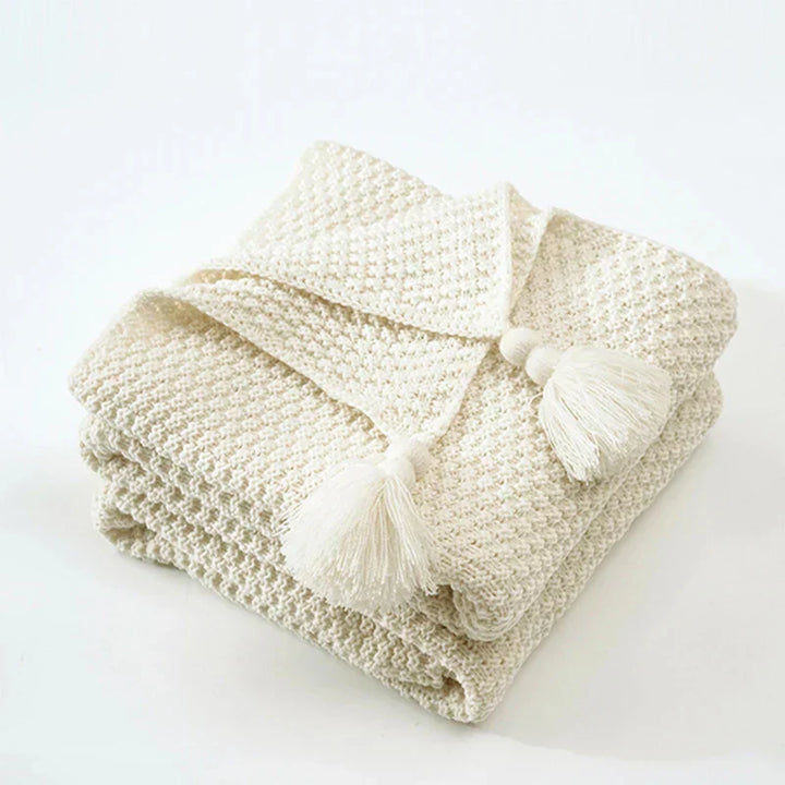BowLift | Wool Blanket ArcticHaven | Scandinavian Design with Tassels & Balls | Warm & Stylish