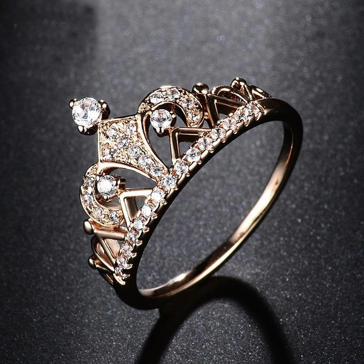 Cubic Zirconia Princess Crown Ring | Bowlift