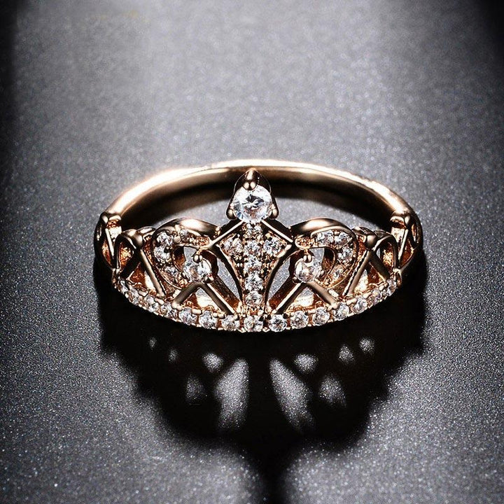 Cubic Zirconia Princess Crown Ring | Bowlift
