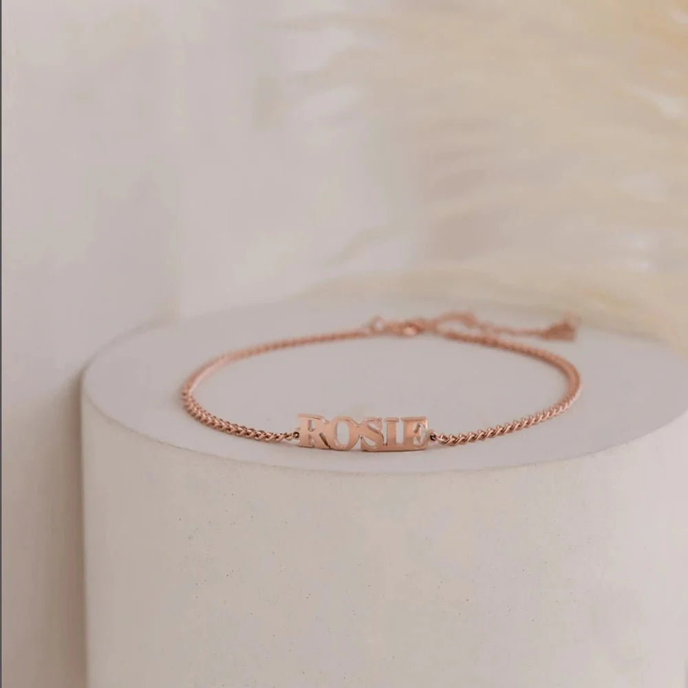 BowLift | Customized Name Chain Bracelet