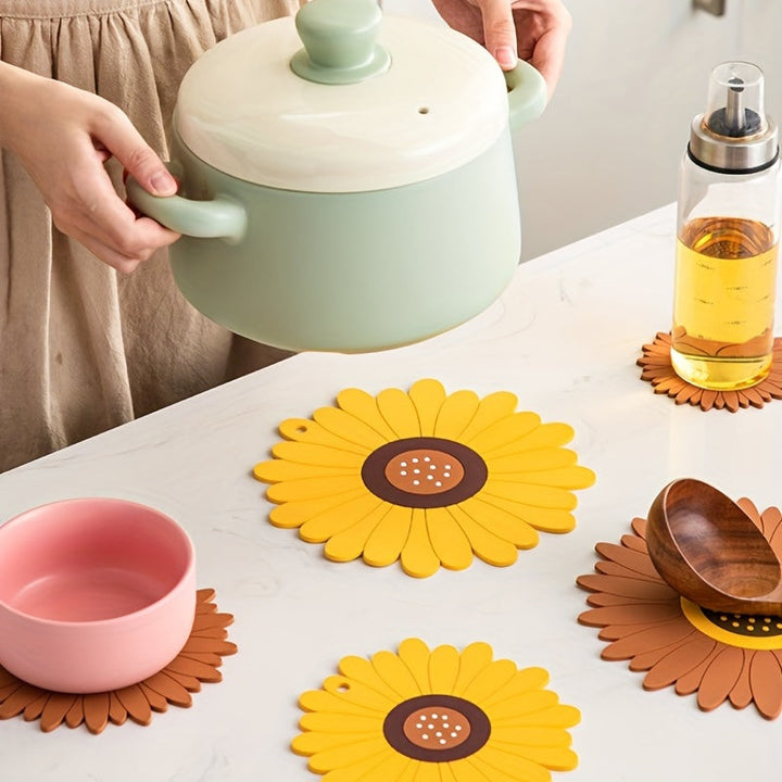 BowLift | PVC Heat Resistant Sunflower Table Mat
