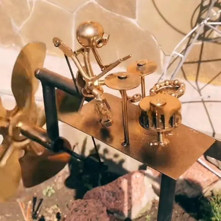 BowLift | RockaVibe — Let your garden rock with every breeze and make your heart race!