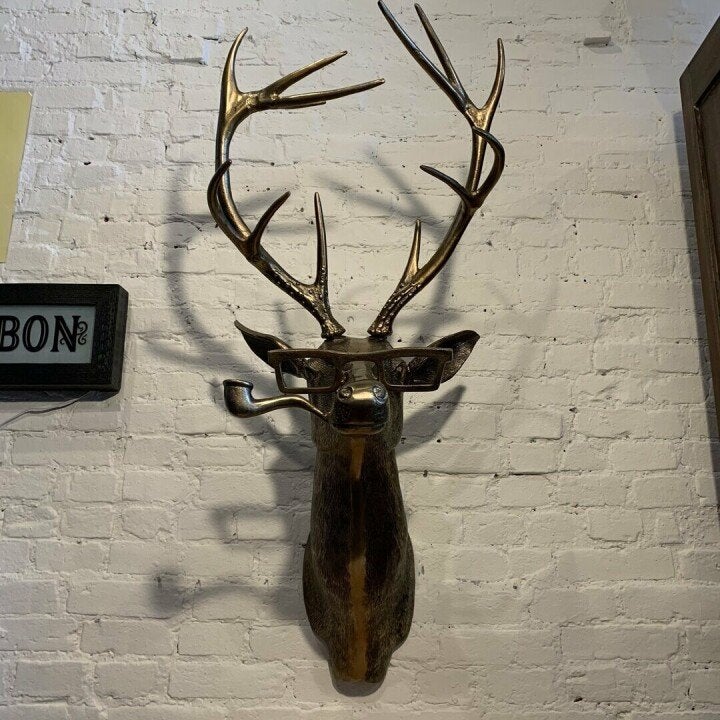 BowLift | Frankie the Stag Wall Mount