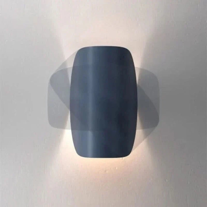 BowLift | Modern LED Wall Lamp – Minimalist Industrial Design