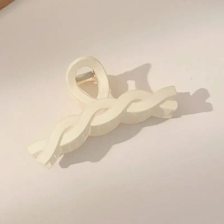 BowLift | Elegant hair clip with strong hold for every hair type