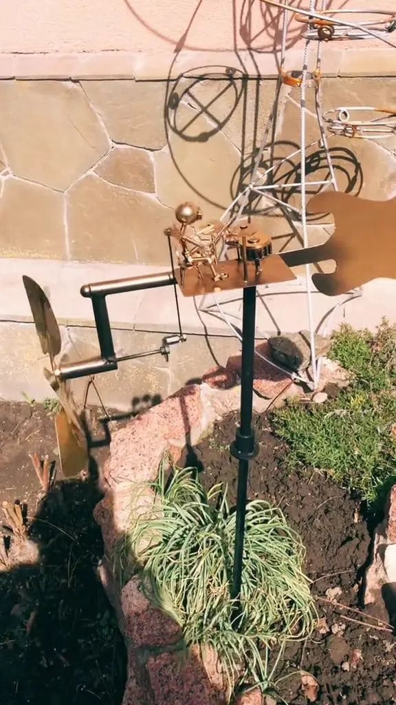 BowLift | RockaVibe — Let your garden rock with every breeze and make your heart race!