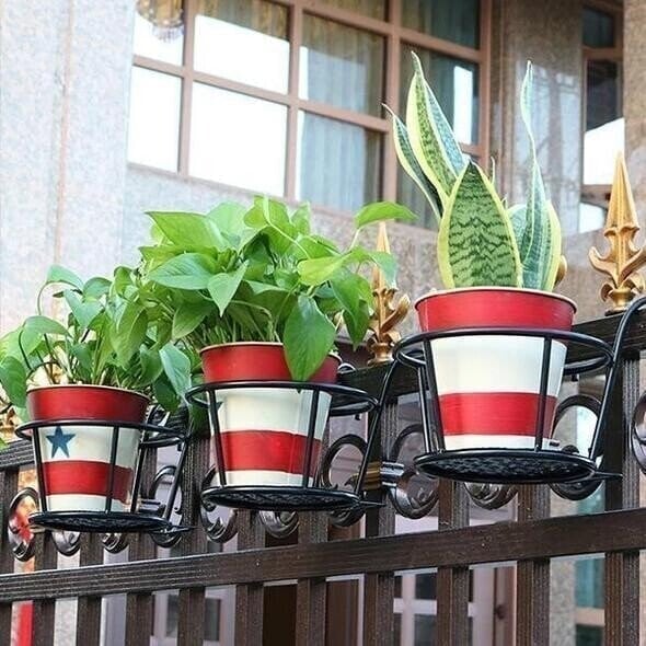 VerdaLift Plant Hanging Shelf — Finally rock-solid support for your balcony dreams | Bowlift
