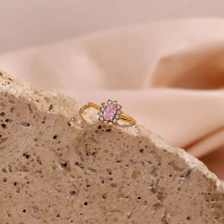 BowLift | Dainty Adjustable Oval Diamond Rings