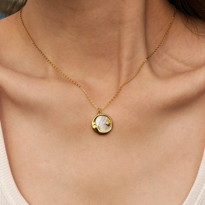 BowLift | Dainty Crescent Moon & Star Pendant Necklace
