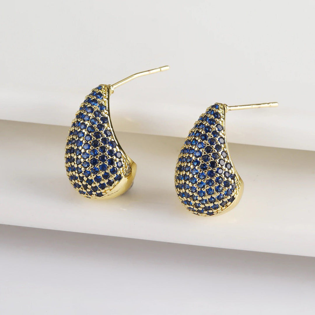 BowLift | Dainty Glimmering Diamond Teardrop Earrings
