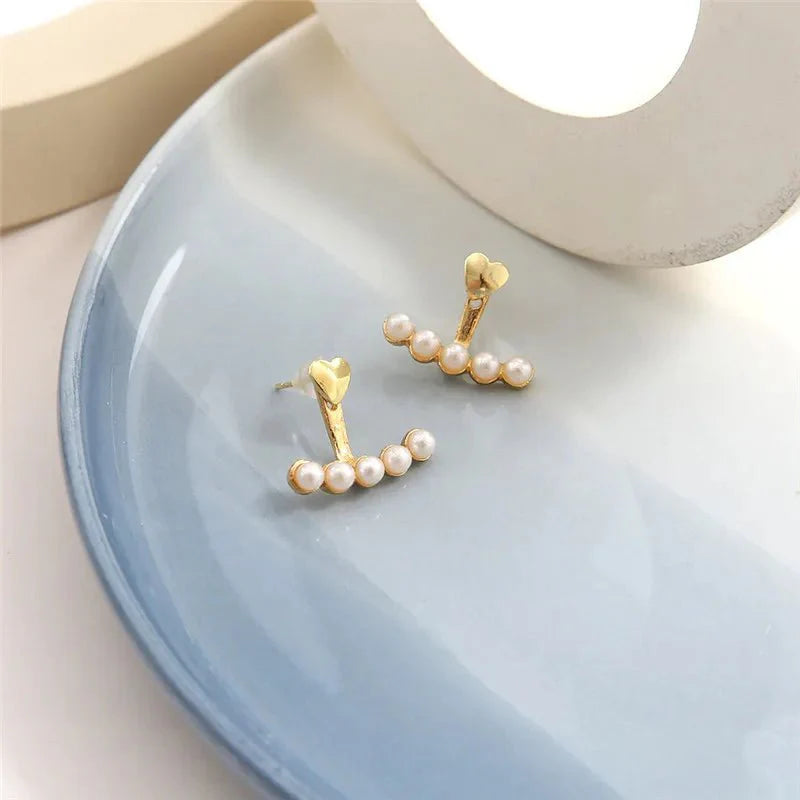 BowLift | Dainty Heart Pearls Earrings
