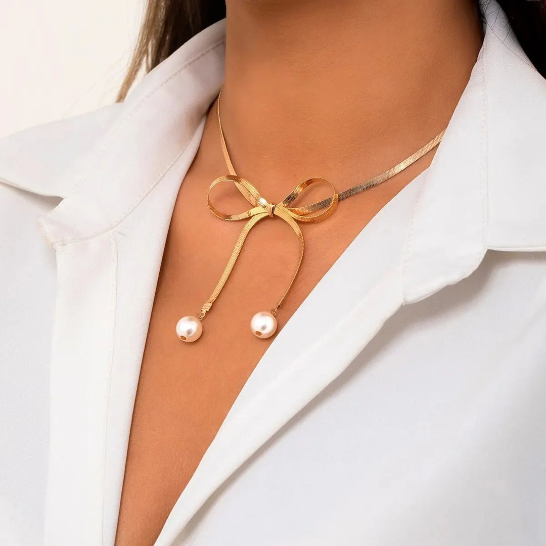 BowLift | Dainty Herringbone Pearl Bow Necklace
