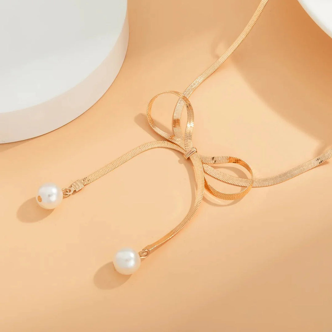 BowLift | Dainty Herringbone Pearl Bow Necklace
