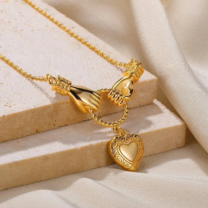 BowLift | Dainty Holding Onto Love Necklace