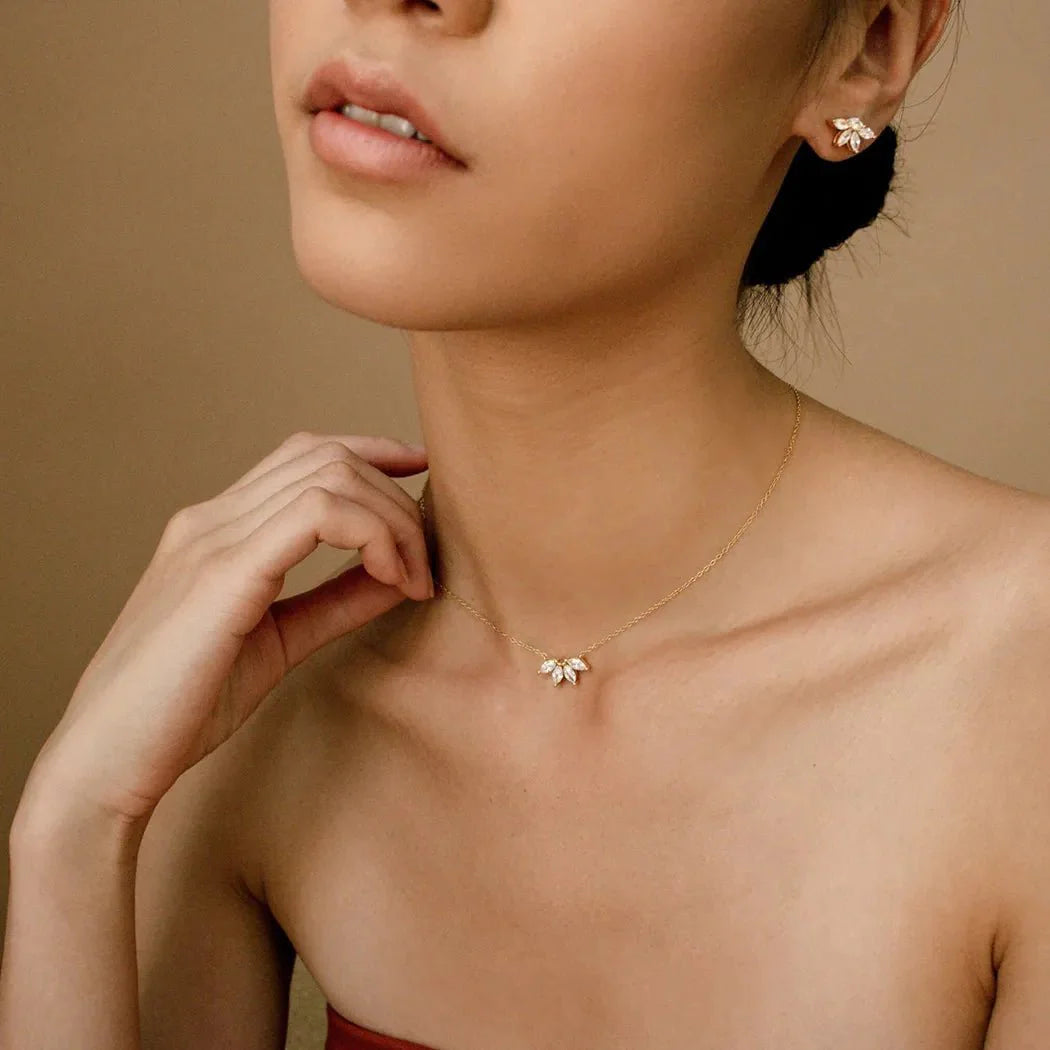 BowLift | Dainty Lotus Floral Necklace