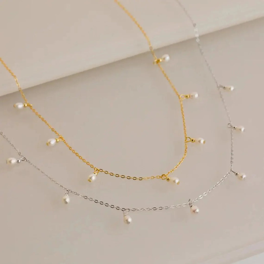 BowLift | Dainty Pearl Droplets Necklace