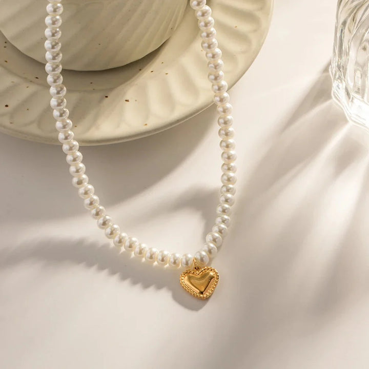 BowLift | Dainty Pearl Golden Heart Necklace