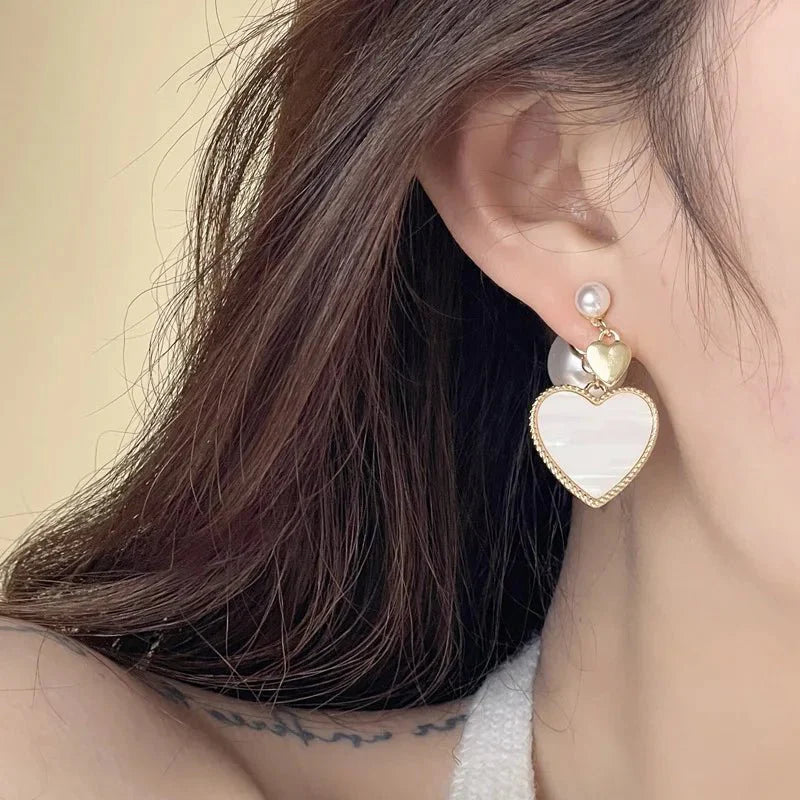 BowLift | Dainty Pearl Stud Heart Shell Earrings