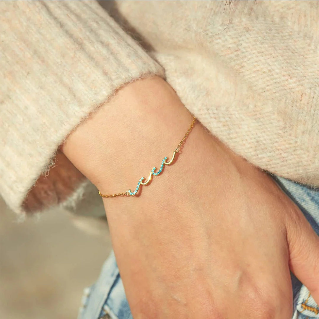 BowLift | Dainty Wave Bracelet
