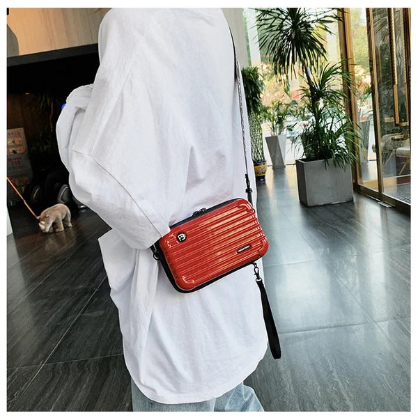 BowLift | Crossbody Bag Hard Shell Compact Shoulder Case