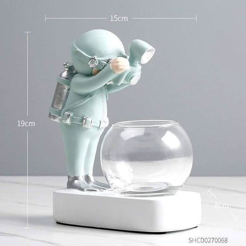 BowLift | ASTROVA – Creative Astronaut Plant Vases for Modern Living