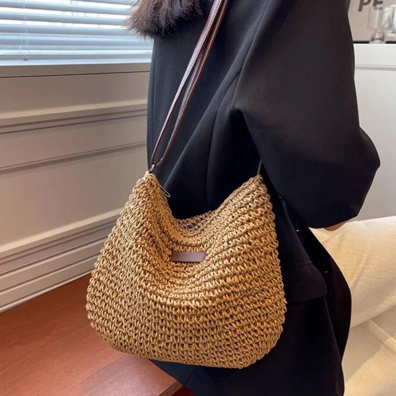 BowLift | Isabelle Ladies Handbag – Minimalist Design and Practical Size