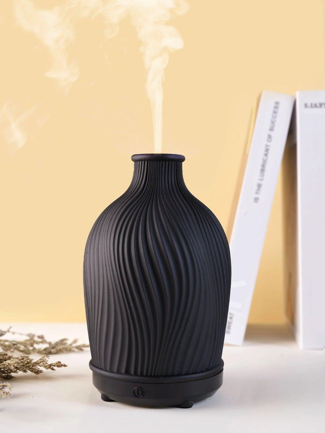 BowLift | VaseMist – Ultrasonic Aroma Diffuser in Modern Vase Design (Resin)