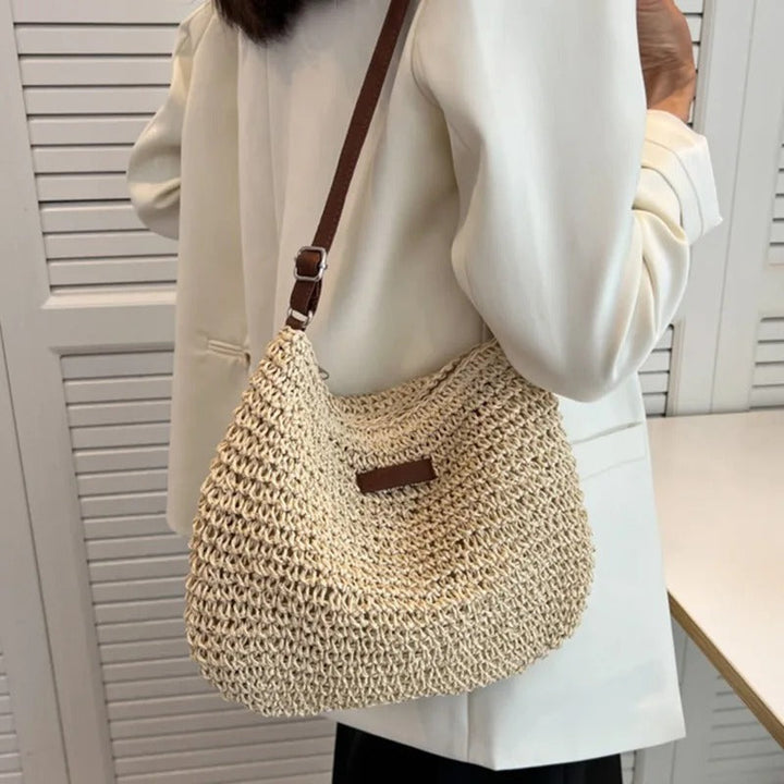 Isabelle Ladies Handbag – Minimalistic Design and Practical Size | Bowlift